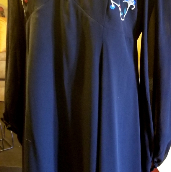 Black Dress - Picture 1 of 4